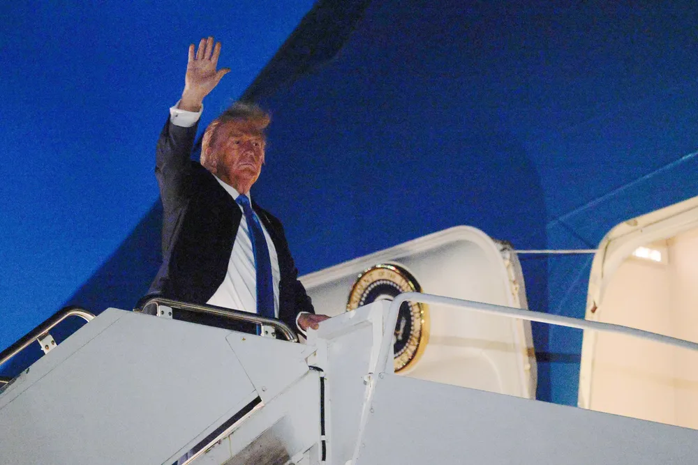 USAs president Donald Trump avbrøt deltakelsen i G7-toppmøtet i Kananaskis i Canada og reiste tilbake til USA tidligere enn planlagt.