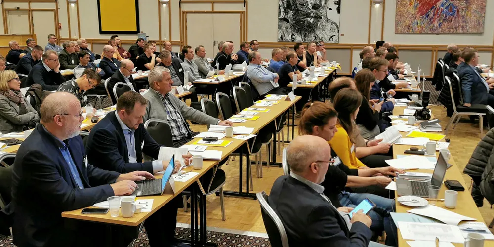 ÅRSMØTE: i Møre og Romsdal Fiskarlag for 104 gang. Nå blir antall delegater redusert fra dagens nivå på 53 til 37 delegater fra neste år.