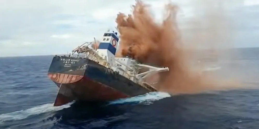 The final moments of the Stellar Banner were captured in what might be shipping's most dramatic video of the year.
