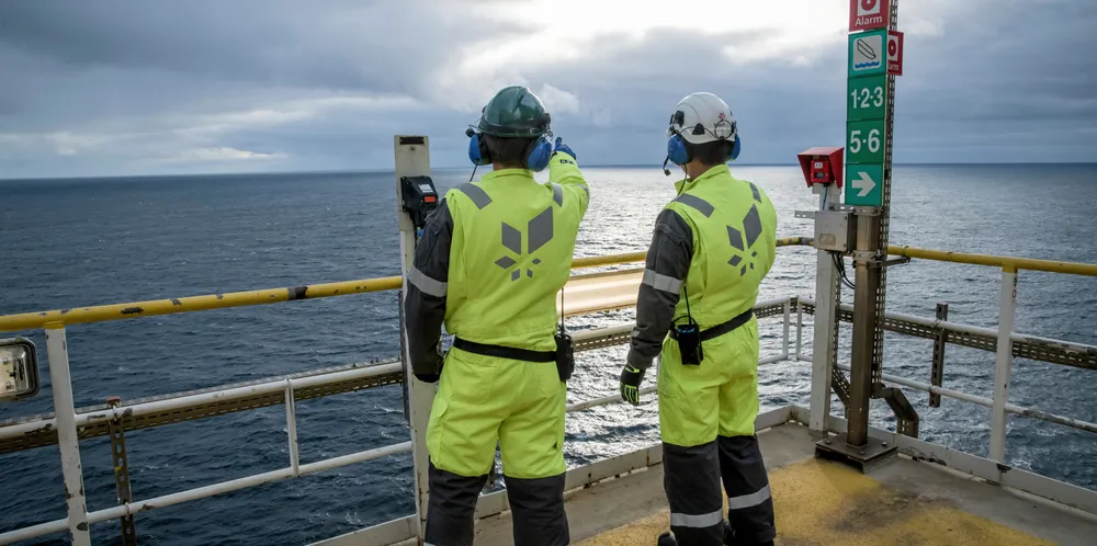Norge trenger ikke å legge ned olje- og gassnæringen, tredoble avgiftsnivået på norske arbeidsplasser eller forsterke klimamålene ytterligere for å nå de internasjonale utslippsforpliktelsene som er satt.