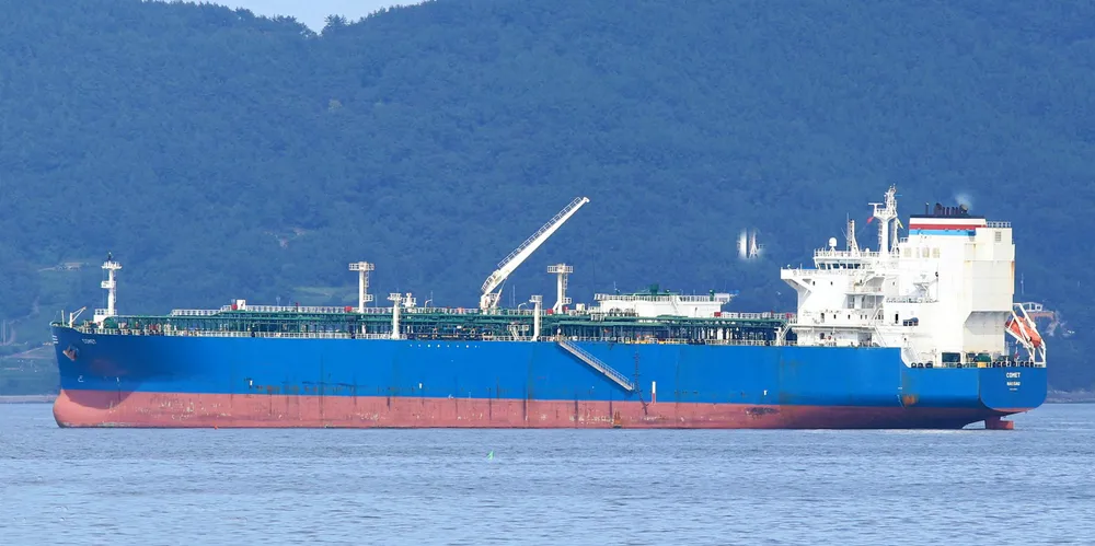 Most charter-free vessels for May dates are eyeing the Western market due to its higher freight rates.