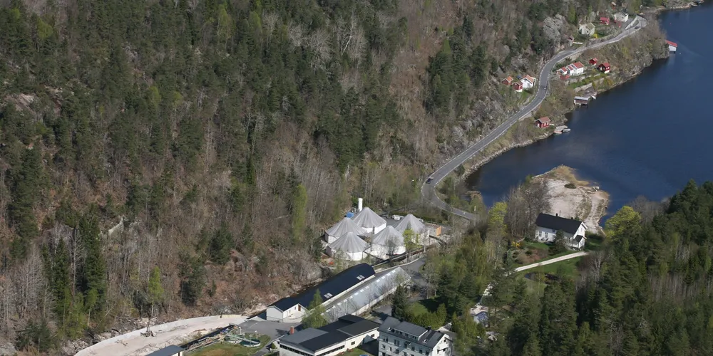Sørsmolt ligger ved tettstedet Kjølebrønn i Kragerø kommune i Telemark, ved Kilsfjorden. (Pressefoto)