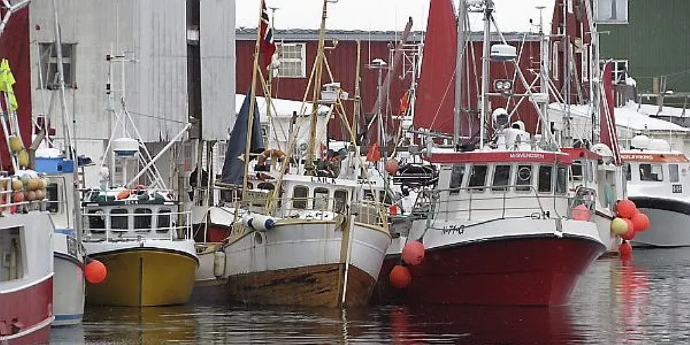 Fiskebåt oppfordrer regjeringen til å øke fiskerfradraget. Foto: Jon Eirik Olsen