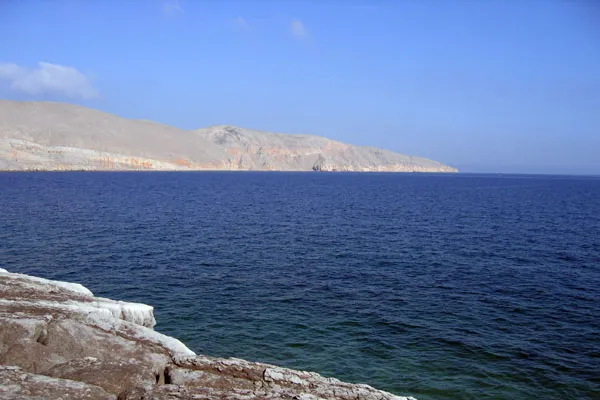 Desperate straits: Iran could disrupt oil exports through Hormuz
