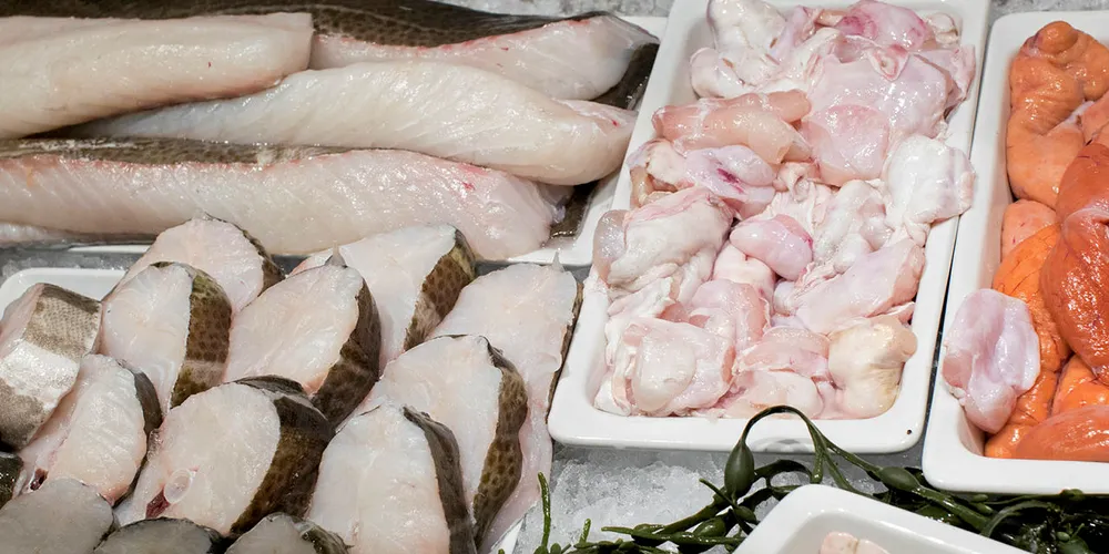 MER AV DETTE: Verden bør spise mer sjømat – rett og slett for å redde seg selv. Mat fra havet – enten den er villfanget eller oppdretter setter et lavere klimaavtrykk en tilsvarende mengde mat produsert på land.