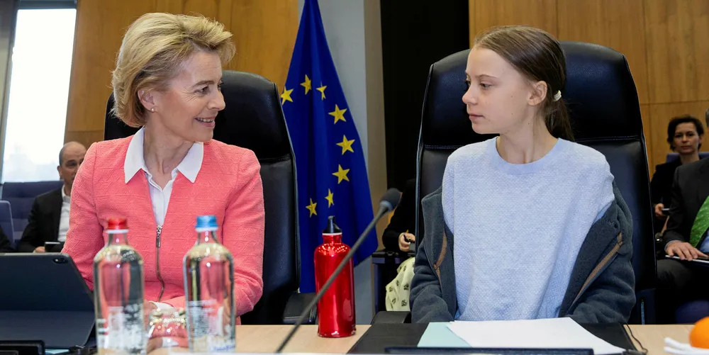 EU Commission President Ursula von der Leyen and a sceptical Greta Thunberg at the announcement of the Climate Law proposal