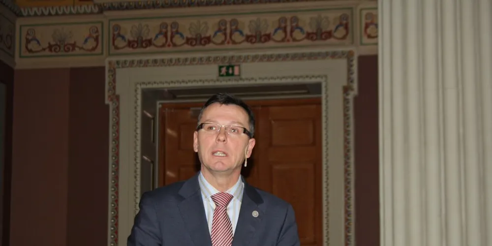 Dag Rune Olsen, rektor ved Universitetet i Bergen, er stolt over kvaliteten på de marine fagene ved universitetet.