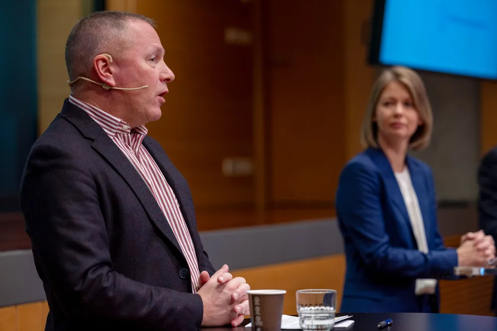 Både NBIM-sjef Nicolai Tangen og sentralbanksjef og styreleder Ida Wolden Bache har vist sviktende skjønn i sakene forbundet med krigen i Gaza og Oljefondets etiske regelverk. Til slutt måtte finansminister Jens Stoltenberg (Ap) gripe inn.