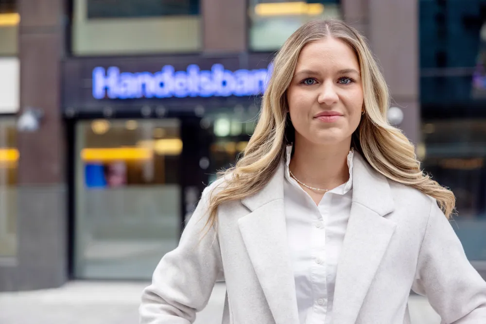 – Dette peker nesten mot en lavkonjunktur, en teknisk resesjon, sier seniorøkonom Sara Midtgaard i Handelsbanken.