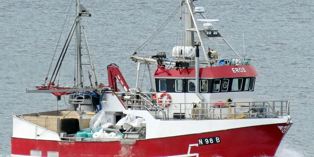 TAR PAUSE: Kystfiskebåten «Eros» setter kursen hjemover mot Bodø, og satser på at makrellen også bare har tatt en pause og vil dukke opp i nærområdet igjen etter hvert.