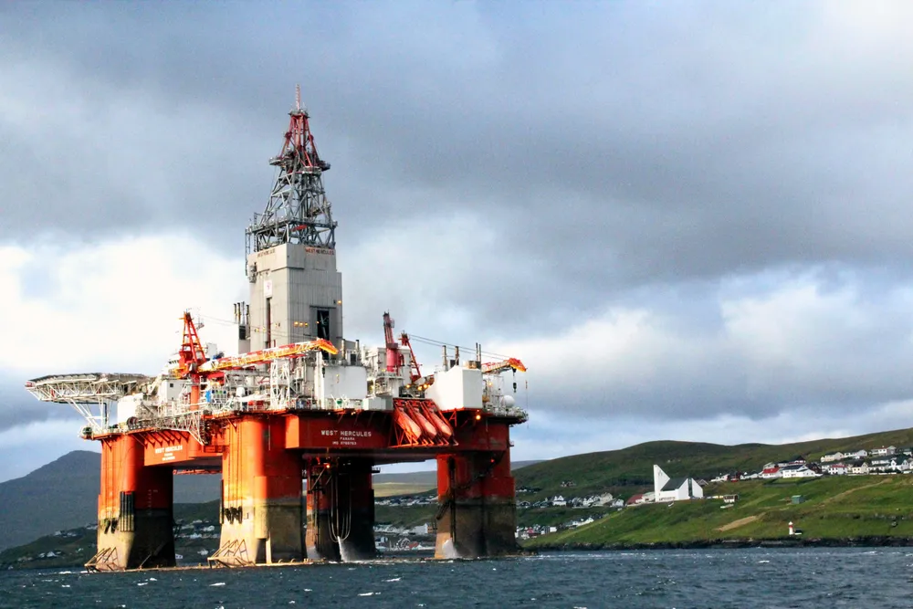 Off contract: semi-submersible West Hercules