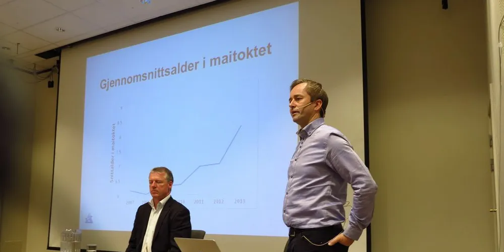 Havforsker Erling Kåre Stenevik ble møtt med kritiske syn på forskjellen mellom det forskerne beregner og det fiskerne ser av sild i havet, men med enighet om at det trengs mer forskning. Foto: Nils Torsvik