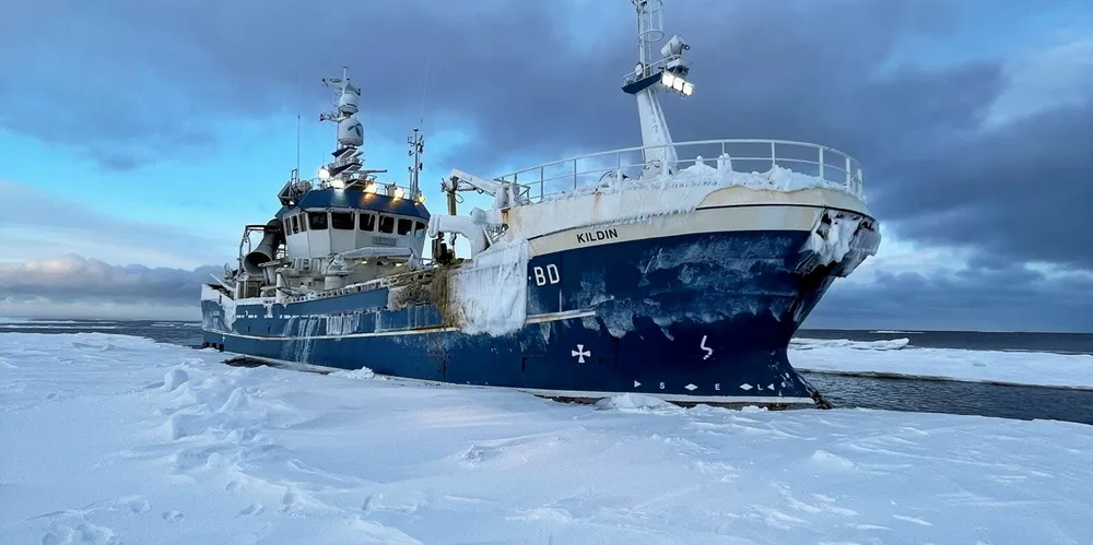 flere av de rutinerte snøkrabbeskipperne helst ønske at sesongen begynte i november, skriver Monica Langeland. Bildet er av snøkrabbebåten «Kildin».