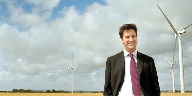 UK banks link with EIB to lend $1.4bn for onshore wind