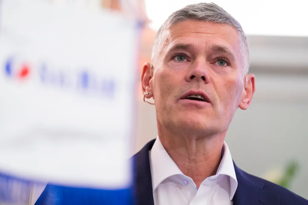 Salmar-sjef Frode Arntsen kan konstatere at lave laksepriser førte til svakere resultater.