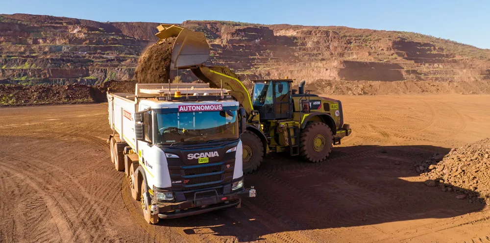 An autonomous truck is loaded at Rio Tinto’s Channar iron ore mine in Western Australia’s Pilbara region. Fresh fixtures for Australian iron ore have helped average capesize freight rates advance this week.