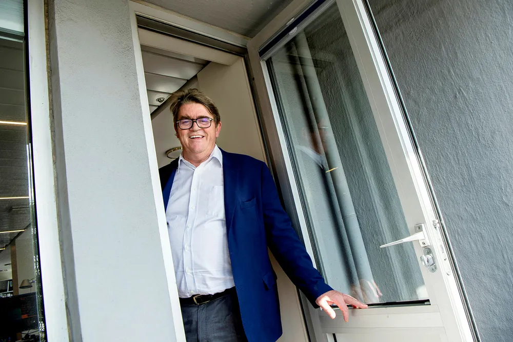 Forvalter Jan P. Sissener er glad for at Norwegian henter mer penger.