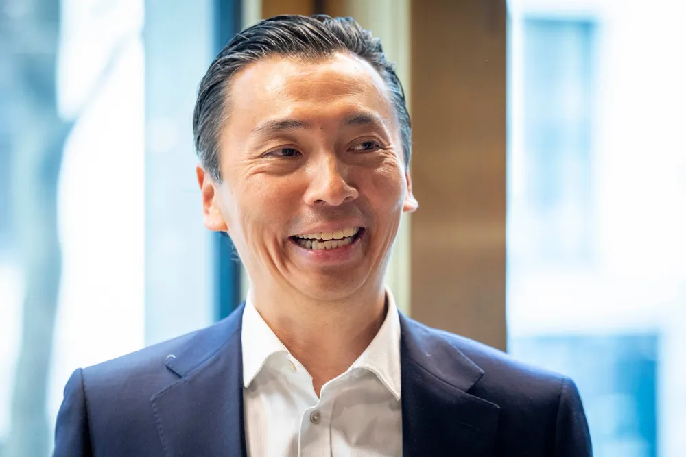 Olav Chen sier at Storbrand følger selskapene som investerer i KI svært tett.