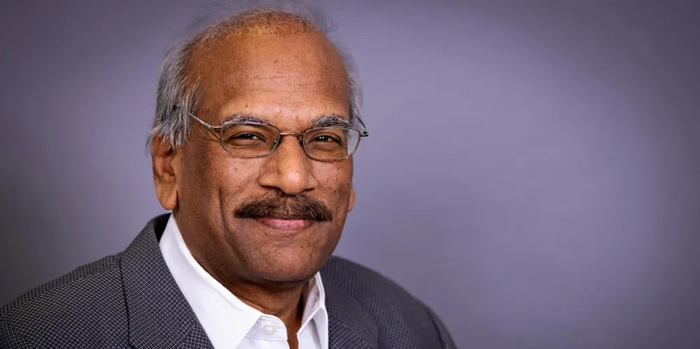 Alsym Energy chief executive Mukesh Chatter said there could be a role for batteries on oceangoing ships. So far, battery solutions are pursued by tug and ferry owners.