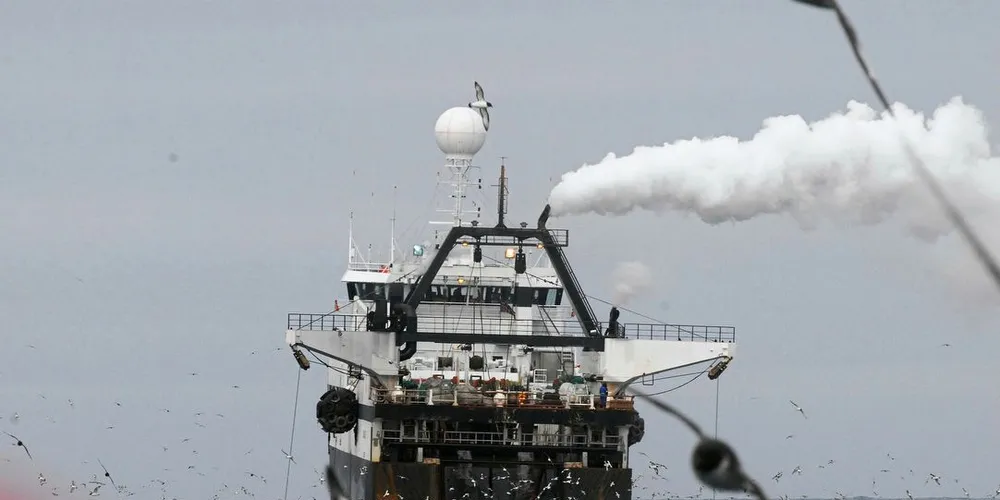 Røkkes bioteknologiselskapet Aker BioMarine har fått et nærmest monopol på fangst av krill i Sørishavet.Illustrasjonsfoto