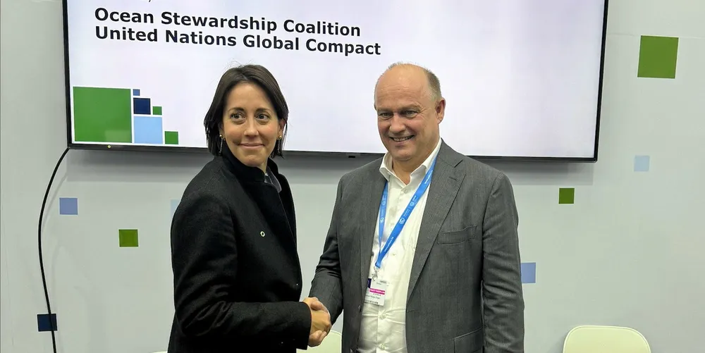 Sara Edmonson, head of global advocacy at Fortescue, and Hoegh Autoliners’ Andreas Enger agree the cooperation.
