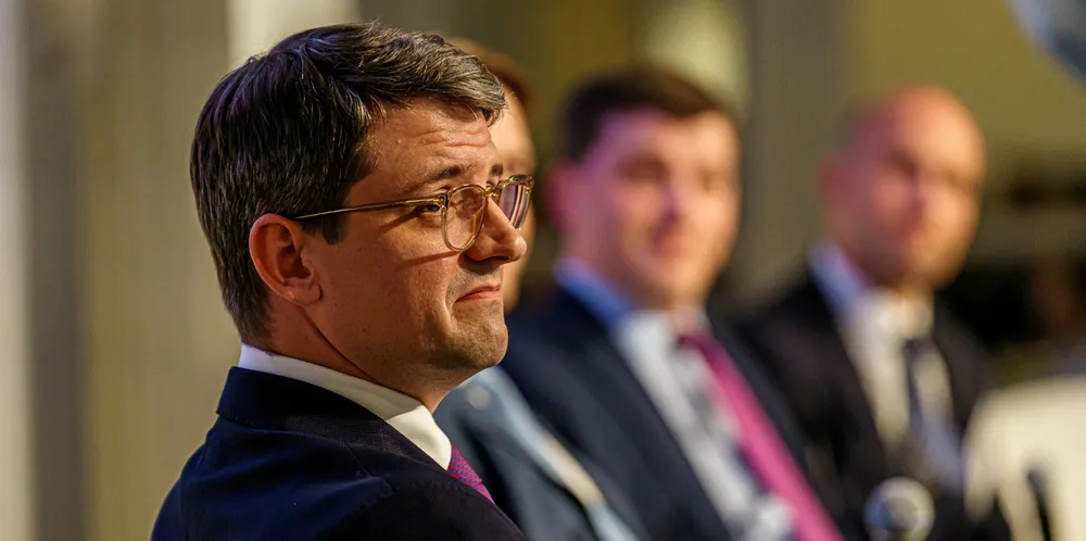 ‘Everything is still moving in dry bulk’s favour,’ Turner Holm told the London conference.