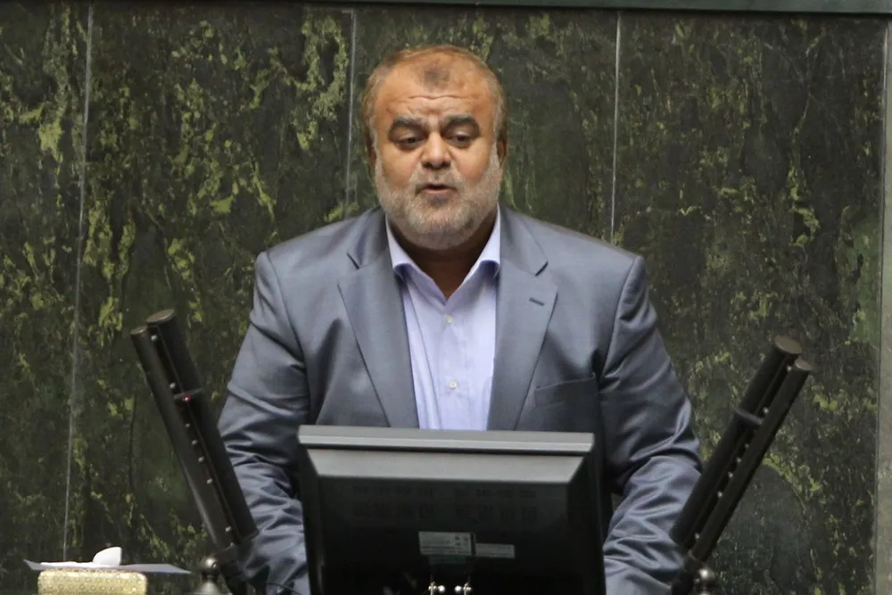 Crude exports down: Iranian Oil Minister Rostam Qasemi