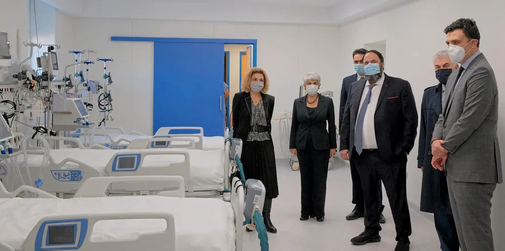 Greek shipowners Angeliki Frangou (second from left) and Evangelos Marinakis (third from right) present Greek minister Vassilis Kikilias (far right) with an ICU unit donation for an Athens hospital in the fight against Covid-19.