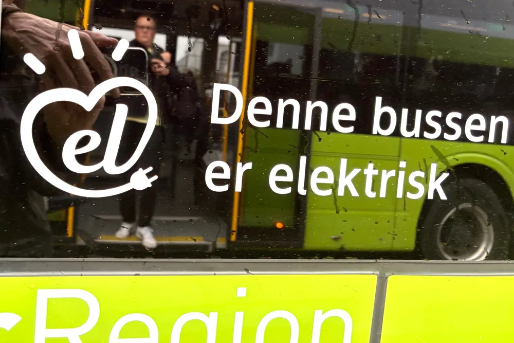 En elektrisk buss i Norge er mest sannsynlig kinesisk. Bildet viser BYDs elektrisk buss på Nesoddtangen.