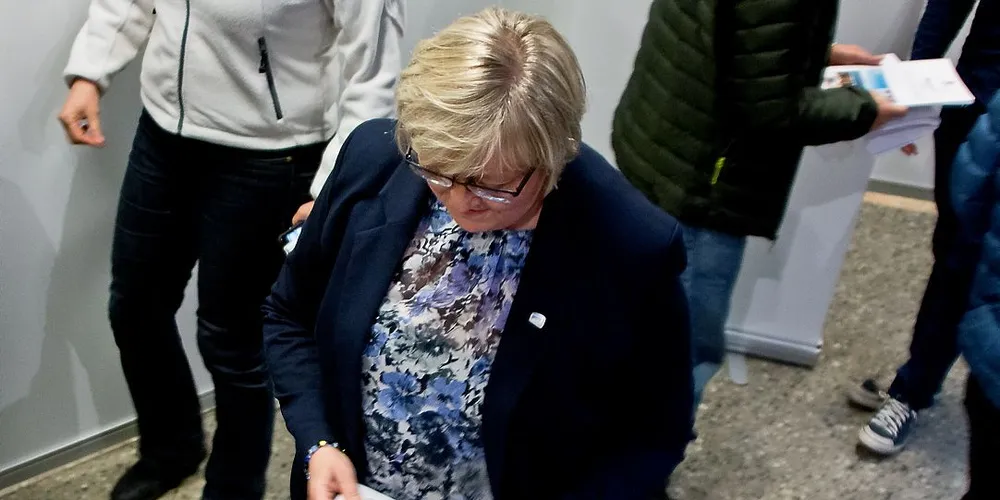 Fiskeriminister Elisabeth Aspaker la fram sjømatindustrimeldingen i Tromsø fredag. Flere lesere har reagert på budskapet. Foto: Arne Fenstad