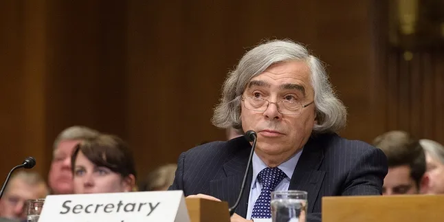 Secretary of Energy Ernst Moniz