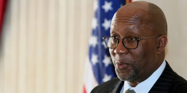 US expresses some optimism over Chinese wind dispute