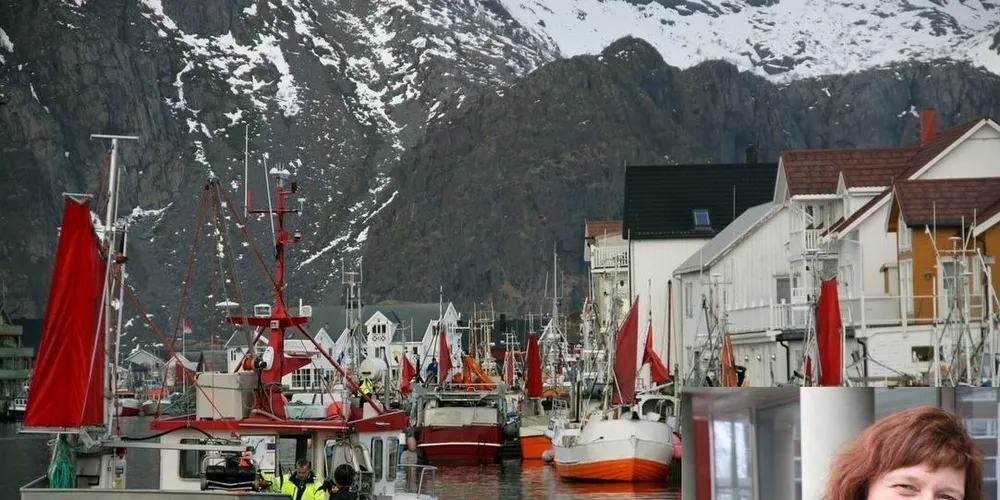 Nordland er 19 torskekvoter rikere etter at fylkesbindigene ble myket opp i sommer. Her fra Henningsvær. Nordkapp-ordfører Kristina Hansen (innfelt) vil ha slutt på tapping av kvoter fra Finnmark. Bildegrunnlag: Terje Jensen/Gunnar Grytås