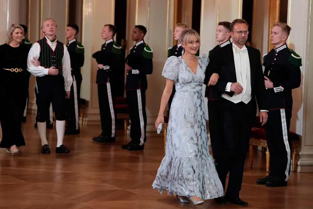 Høyres Nikolai Astrup under slottsmiddagen på Slottet, der han gikk inn til middagen arm i arm med digitaliseringsminister Karianne Tung.