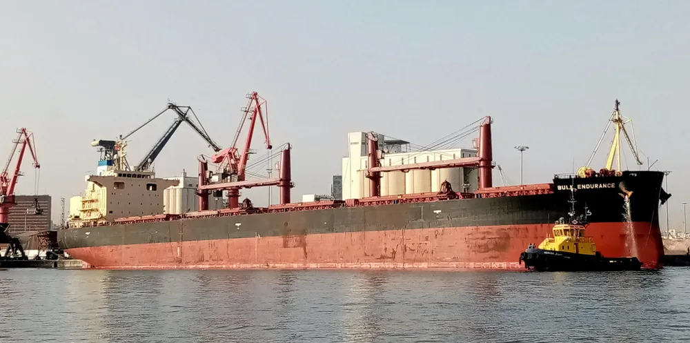smart The 59,500-dwt Bulk Endurance (built 2017) manoeuvres at the port of Casablanca, Morocco. The supramax bulker is owned by Pangaea Logistics Solutions.