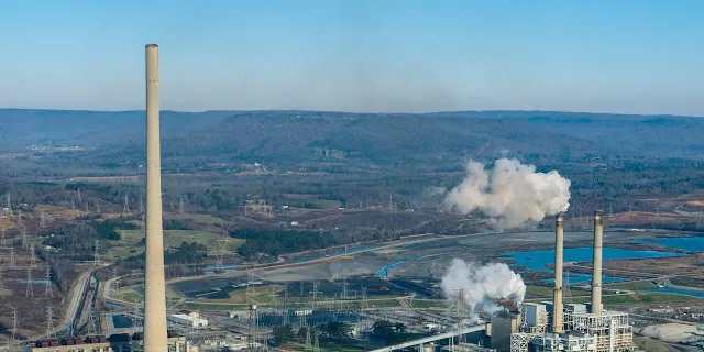 Widows Creek coal plant where Google will build newest data center