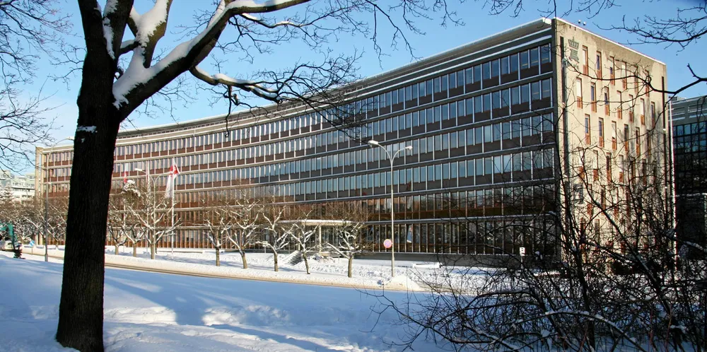 Statnett mener at publisering av bud i balansemarkedene kan øke risikoen for misbruk av markedsmakt, fasilitere ulovlig prissamarbeid og at prissettende aktører tilpasser budgivningen. RME er enig.