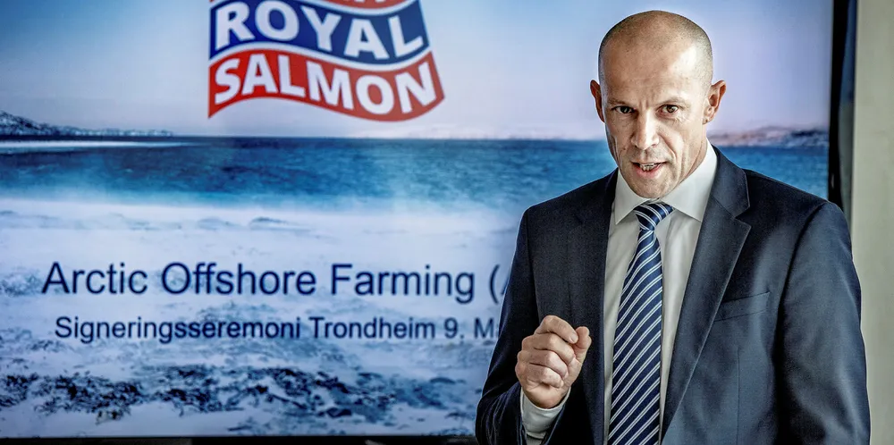 Konsernsjef Charles Høstlund i Norway Royal Salmon har stor tro på selskapets satsing på nytt settefiskanlegg.