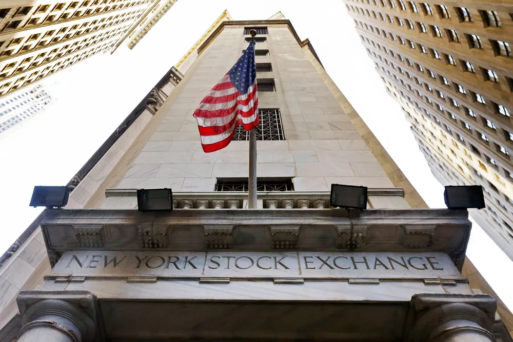 Hittil denne uken har Wall Street vært blandet.
