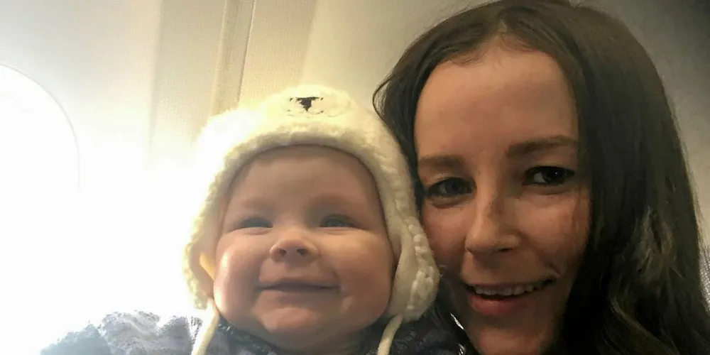 PÅ FISKE: Gunn-Kari Leiros har hatt lille Marie Wilhelmine (9 mnd) med på fiske to ganger.Foto: PRIVAT