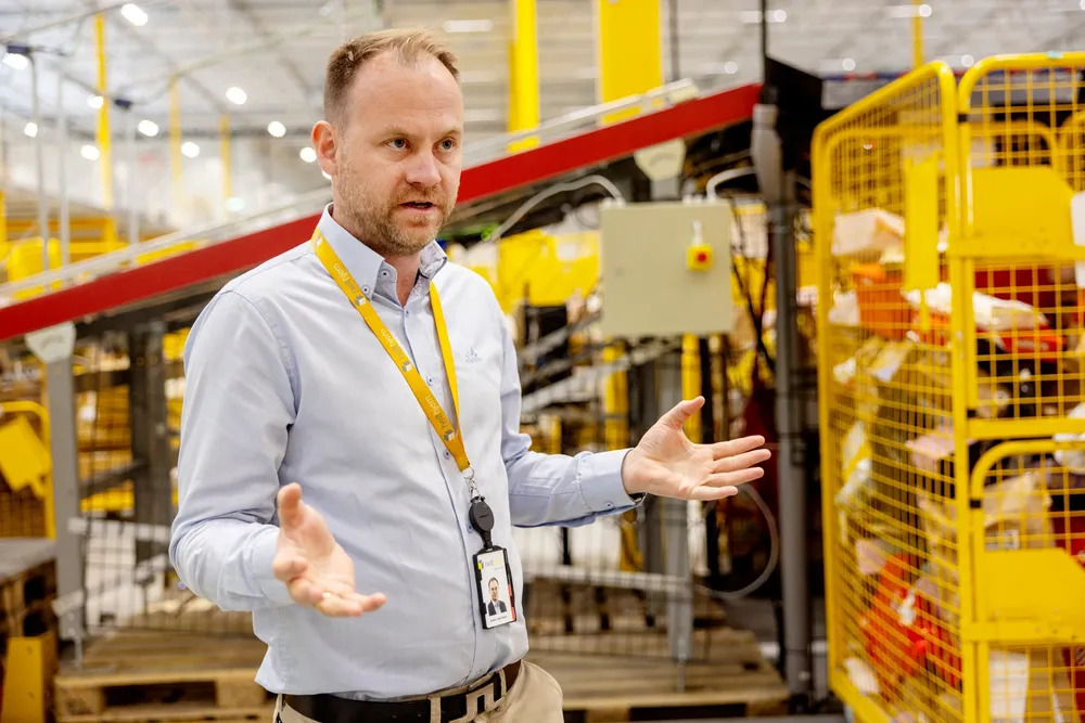 – De er alene fordi staten gir dem milliarder hvert år for å holde distribusjonsnettverket i gang, sier Anders Lunde Angen, daglig leder i Helthjem Netthandel om deler av Postens nettverk.