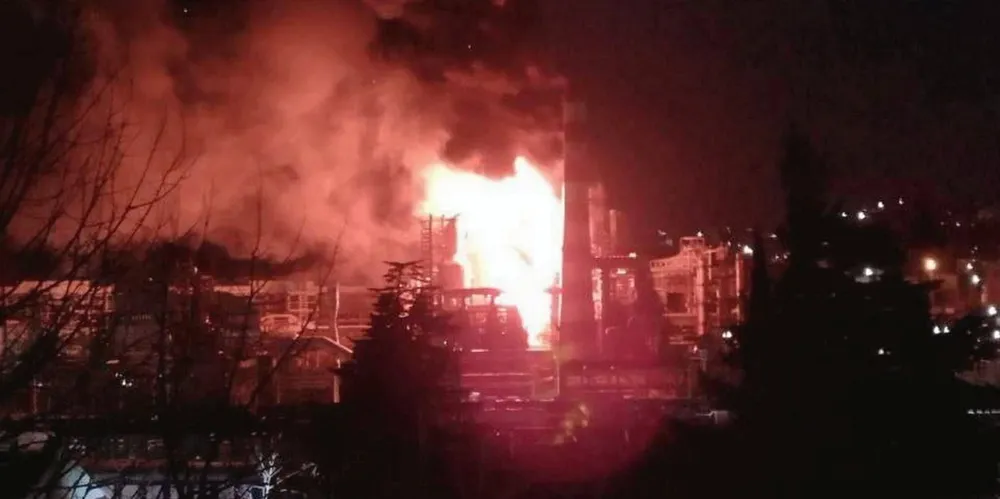 A fire broke out at the Rosneft oil refinery near the Black Sea port of Tuapse, following a suspected drone attack by Ukraine.