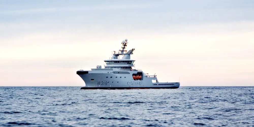 KV «Harstad» har vært på kontroll av blåkveitefisket utenfor Øst-Finnmark. To anmeldelser er resultatet så langt. Arkivfoto: Anita Arntzen