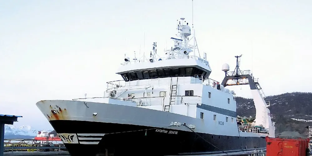 Russiske «Kapitan Dolgikh», tidligere «Prestfjord» i tørrdokk hos Hamek i Harstad etter uhell under fiske på Vesterålsbanken. Foto: Jon Eirik Olsen