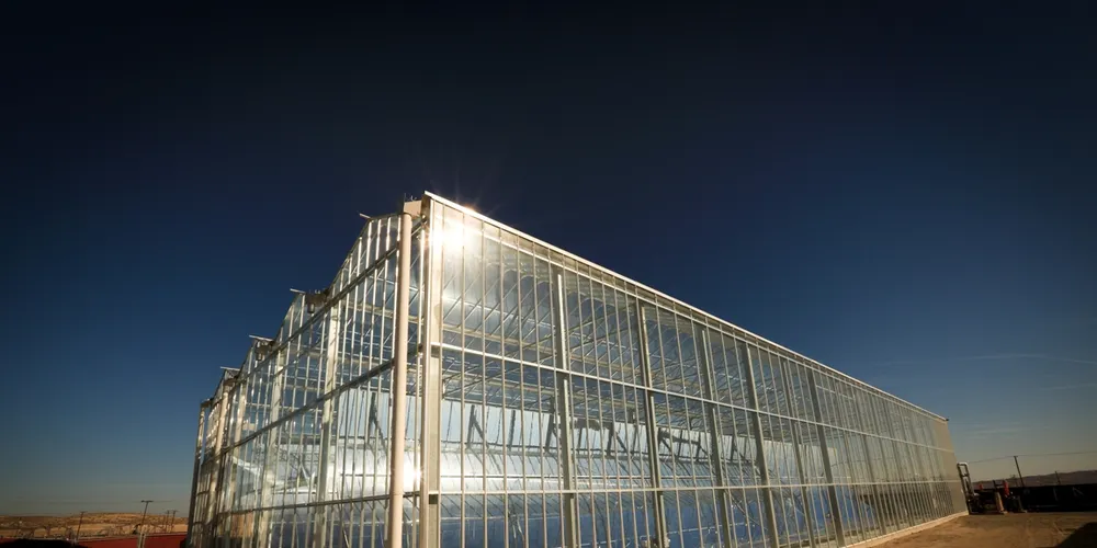 Shell invests in GlassPoint solar oil-recovery