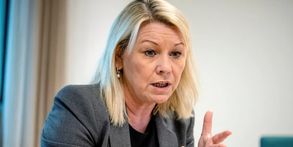 Regjeringen vil ikke åpne opp for at sesongarbeidere får komme til Norge med det første.