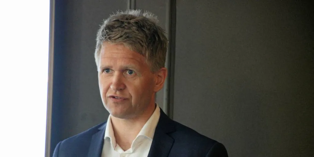 Svakere kvartal for Salmar