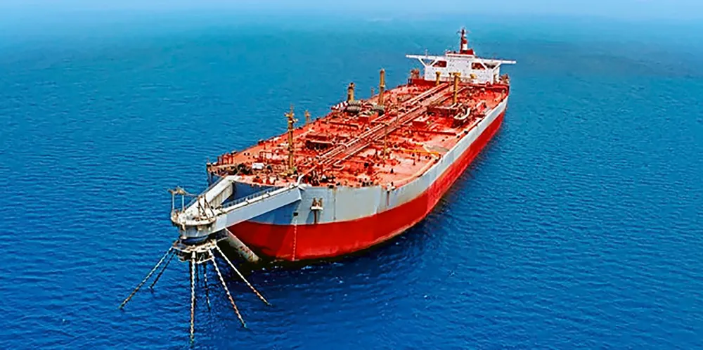 The 407,000-dwt single-hulled FSO Safer (built 1976).