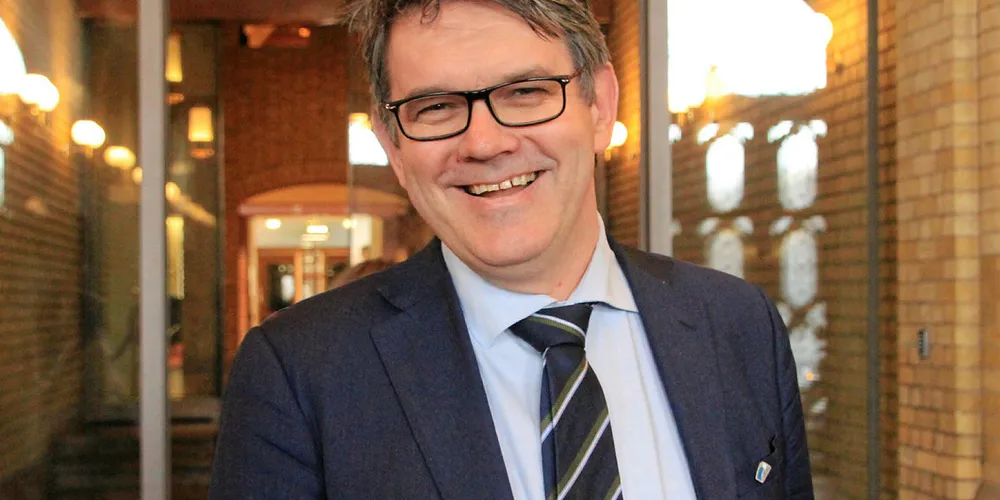 HÅNDGRIPELIG: Tom-Christer Nilsen, som er fiskeripolitisk talsperson i Høyre, ser gjerne at noen flere håndgripelige forslag kommer med i partiprogrammet til Høyre.
