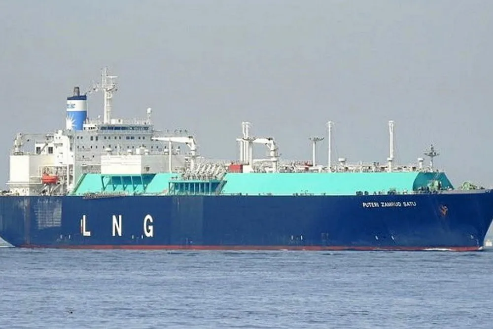 Delivery: Petronas shipped its first cargo to S-OIL onboard MISC’s carrier Puteri Zamrud Satu